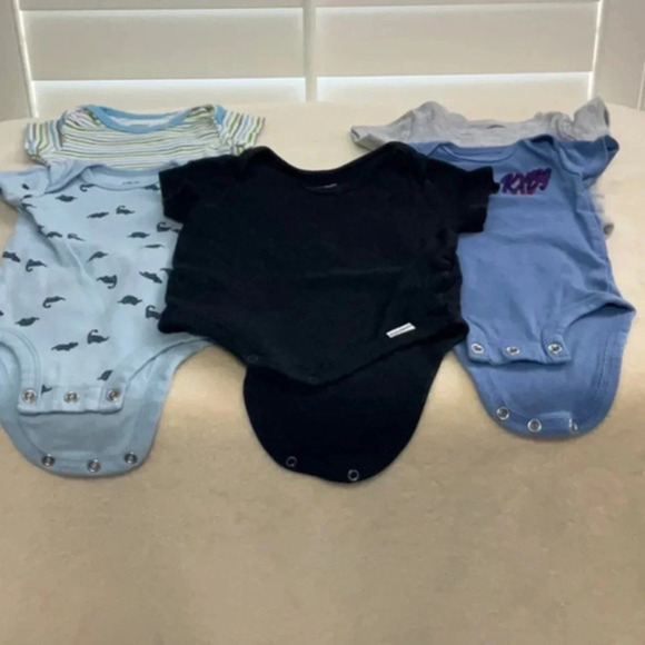 ONIES - Picture 1 of 11